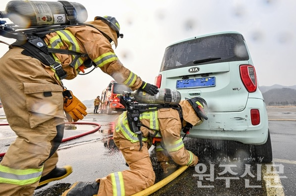제8전투비행단, 전기차 화재 진압훈련 실시